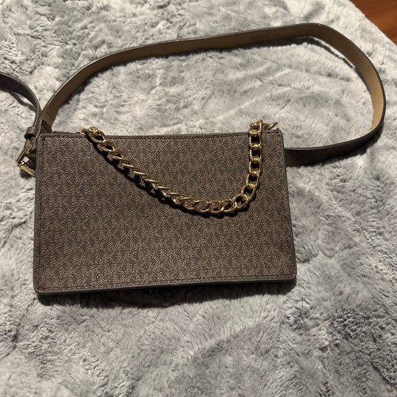 Michael Kors belt bag - Picture 1 of 6